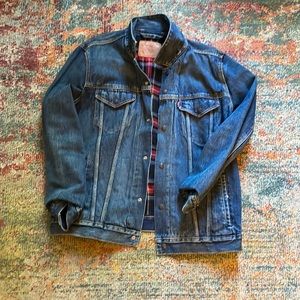 Levi’s reversible flannel trucker